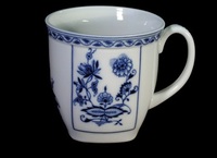 Mug angular, decor blue onion, 600 ML