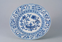 Plate, decor blue onion, 25 cm